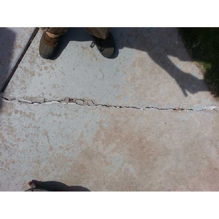 Slab Concrete Crack Repair Caulk - Before Slab Repair